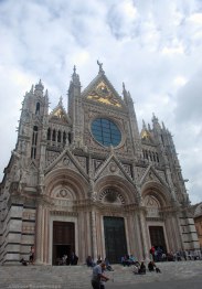The west facade of Duomo di Siena.